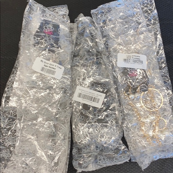 paparazzi Jewelry - Paparazzi Bundle - brand new in packages